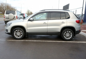 Подержанный автомобиль Volkswagen Tiguan 2012 года (8 фото)