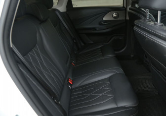 Подержанный автомобиль Chery Arrizo 8 2023 года (11 фото)