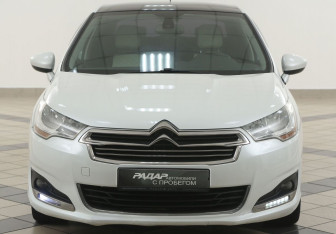 Подержанный автомобиль Citroen C4 Sedan 2013 года (6 фото)