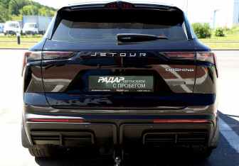 Подержанный автомобиль Jetour Dashing 2023 года (5 фото)