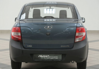Подержанный автомобиль LADA (ВАЗ) Granta Sedan 2013 года (3 фото)