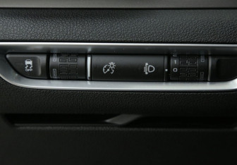 Подержанный автомобиль Geely Coolray 2023 года (18 фото)