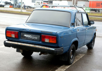 Подержанный автомобиль LADA (ВАЗ) 2105 2005 года (6 фото)