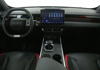 Подержанный автомобиль Jetour Dashing 2024 года (12 фото)