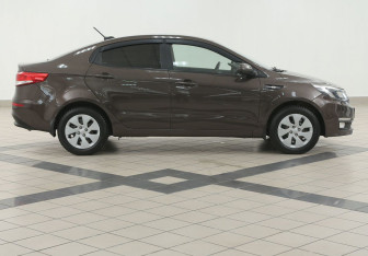 Подержанный автомобиль Kia Rio Sedan 2017 года (5 фото)