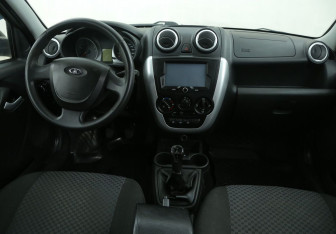 Подержанный автомобиль LADA (ВАЗ) Granta Sedan 2014 года (12 фото)