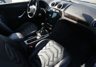 Подержанный автомобиль Ford Mondeo Sedan 2008 года (9 фото)