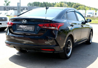 Подержанный автомобиль Hyundai Solaris Sedan 2021 года (6 фото)