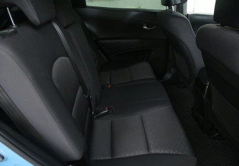 Подержанный автомобиль SsangYong Actyon 2011 года (11 фото)