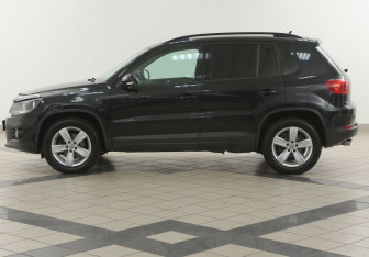 Подержанный автомобиль Volkswagen Tiguan 2014 года (7 фото)