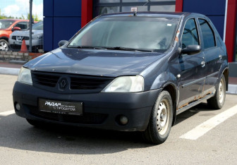 Подержанный автомобиль Renault Logan Sedan 2006 года (3 фото)