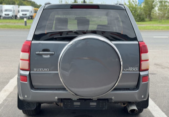 Подержанный автомобиль Suzuki Grand Vitara 2007 года (5 фото)