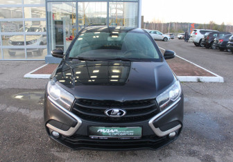 Подержанный автомобиль LADA (ВАЗ) XRAY 2018 года (2 фото)