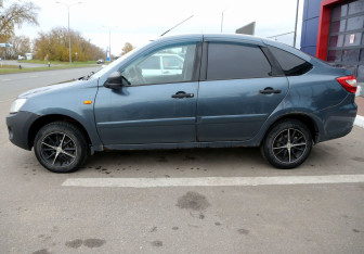 Подержанный автомобиль LADA (ВАЗ) Granta Liftback 2014 года (8 фото)