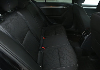 Подержанный автомобиль Skoda Octavia Liftback 2019 года (11 фото)
