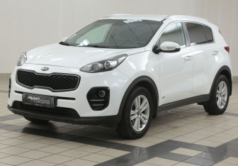 Подержанный автомобиль Kia Sportage 2016 года (8 фото)