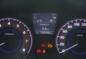 Подержанный автомобиль Hyundai Solaris Sedan 2013 года (19 фото)