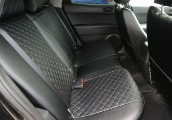 Подержанный автомобиль Mazda CX-7 2007 года (11 фото)