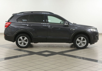 Подержанный автомобиль Chevrolet Captiva 2013 года (5 фото)