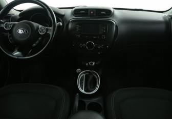 Подержанный автомобиль Kia Soul 2018 года (12 фото)