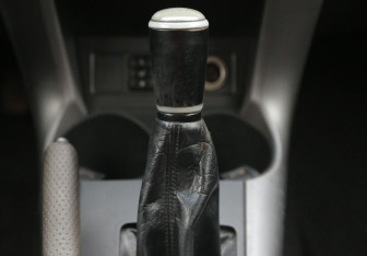 Подержанный автомобиль Toyota RAV4 2007 года (13 фото)