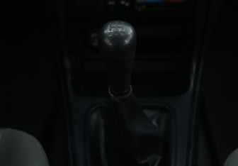 Подержанный автомобиль Nissan Almera Classic 2006 года (15 фото)