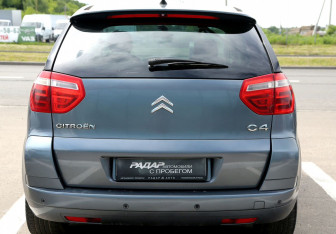 Подержанный автомобиль Citroen C4 Picasso 2008 года (5 фото)