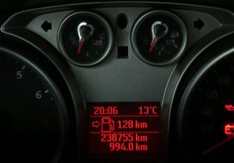 Подержанный автомобиль Ford Focus Hatchback 2008 года (17 фото)