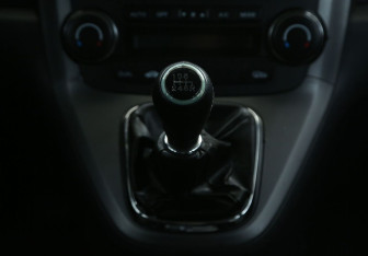 Подержанный автомобиль Honda CR-V 2007 года (13 фото)