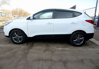 Подержанный автомобиль Hyundai ix35 2015 года (8 фото)