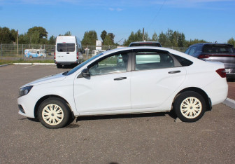 Подержанный автомобиль LADA (ВАЗ) Vesta Sedan 2020 года (4 фото)