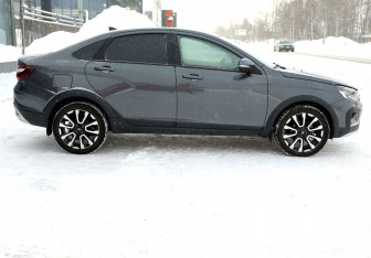 Подержанный автомобиль LADA (ВАЗ) Vesta Sedan 2025 года (7 фото)