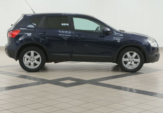 Подержанный автомобиль Nissan Qashqai 2007 года (5 фото)