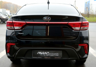 Подержанный автомобиль Kia Rio Sedan 2017 года (5 фото)