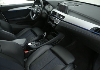 Подержанный автомобиль BMW X1 2019 года (9 фото)
