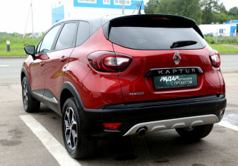 Подержанный автомобиль Renault Kaptur 2020 года (4 фото)