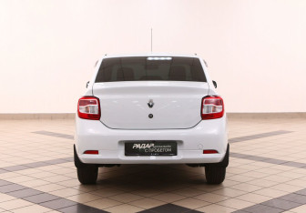 Подержанный автомобиль Renault Logan Sedan 2019 года (3 фото)