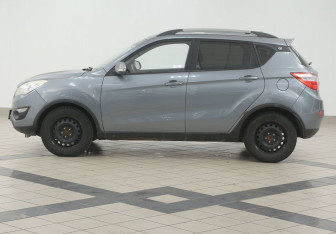 Подержанный автомобиль Changan CS35 2014 года (7 фото)