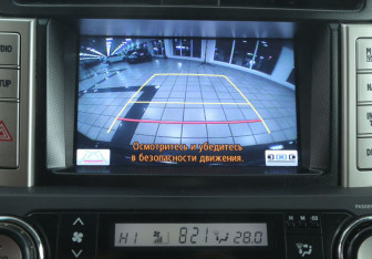 Подержанный автомобиль Toyota Land Cruiser Prado 2011 года (22 фото)