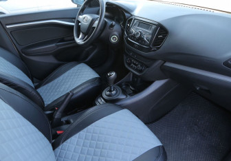 Подержанный автомобиль LADA (ВАЗ) Vesta Sedan 2017 года (9 фото)
