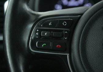 Подержанный автомобиль Kia Sportage 2017 года (27 фото)