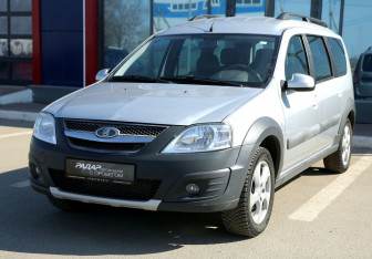 Подержанный автомобиль LADA (ВАЗ) Largus Wagon 2019 года (3 фото)