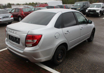 Подержанный автомобиль LADA (ВАЗ) Granta Sedan 2023 года (7 фото)