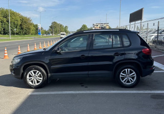 Подержанный автомобиль Volkswagen Tiguan 2015 года (6 фото)