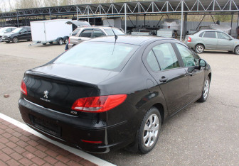 Подержанный автомобиль Peugeot 408 2013 года (7 фото)