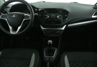 Подержанный автомобиль LADA (ВАЗ) Vesta Wagon 2019 года (12 фото)