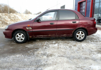 Подержанный автомобиль ЗАЗ Chance Sedan 2009 года (8 фото)