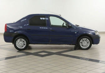 Подержанный автомобиль Renault Logan Sedan 2006 года (5 фото)
