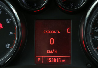 Подержанный автомобиль Opel Astra Hatchback 2012 года (17 фото)