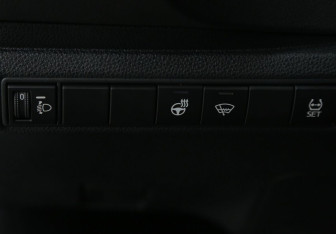 Подержанный автомобиль Toyota Corolla Sedan 2019 года (18 фото)